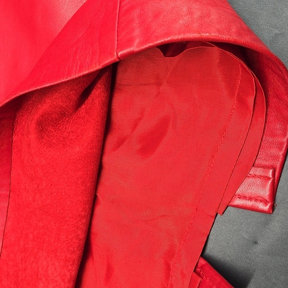 Vakko Vintage Red Leather Skirt 4 - Picture 7 of 7